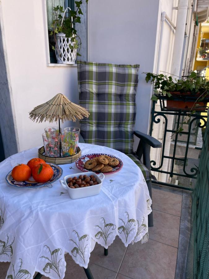 A Casa Di Stella Apartment Salerno Exterior photo
